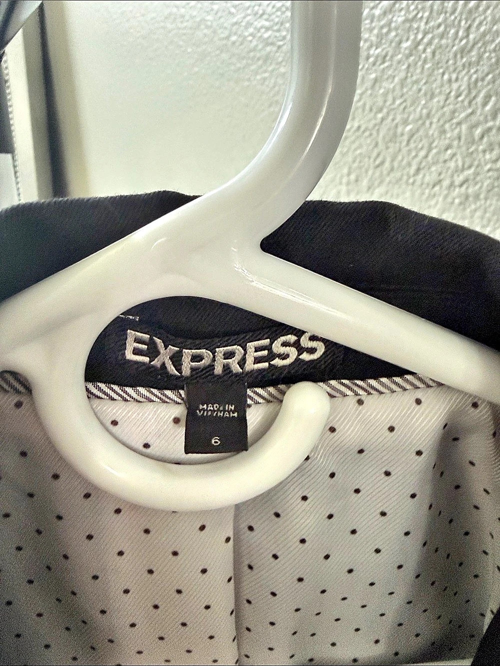 Express Columnist Black Suit Set - Picture 4 of 14